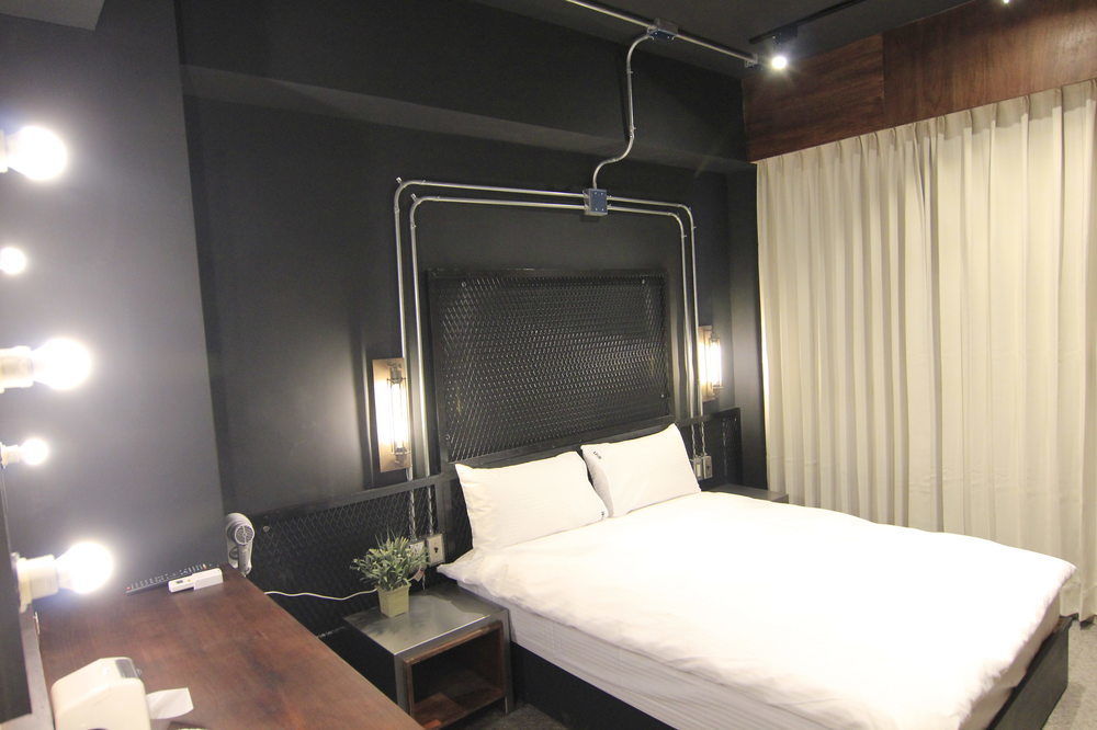 Loft Hostel Fengjia台中市 エクステリア 写真
