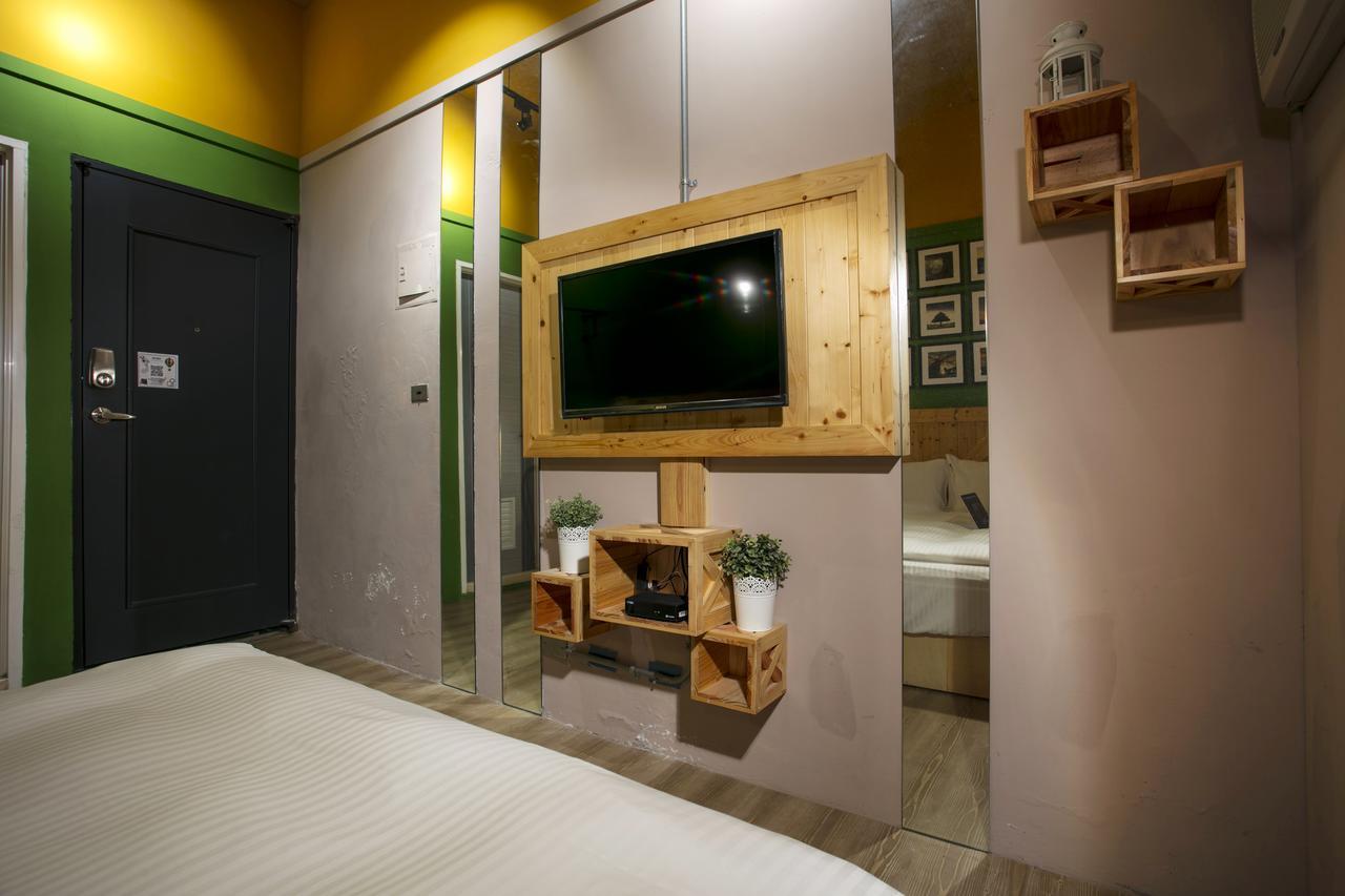 Loft Hostel Fengjia台中市 エクステリア 写真