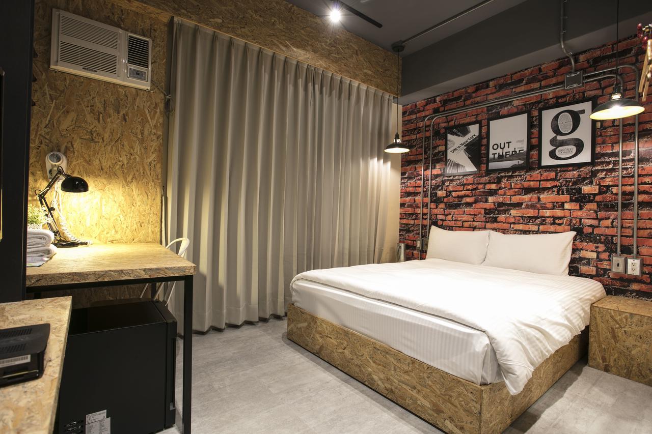 Loft Hostel Fengjia台中市 エクステリア 写真