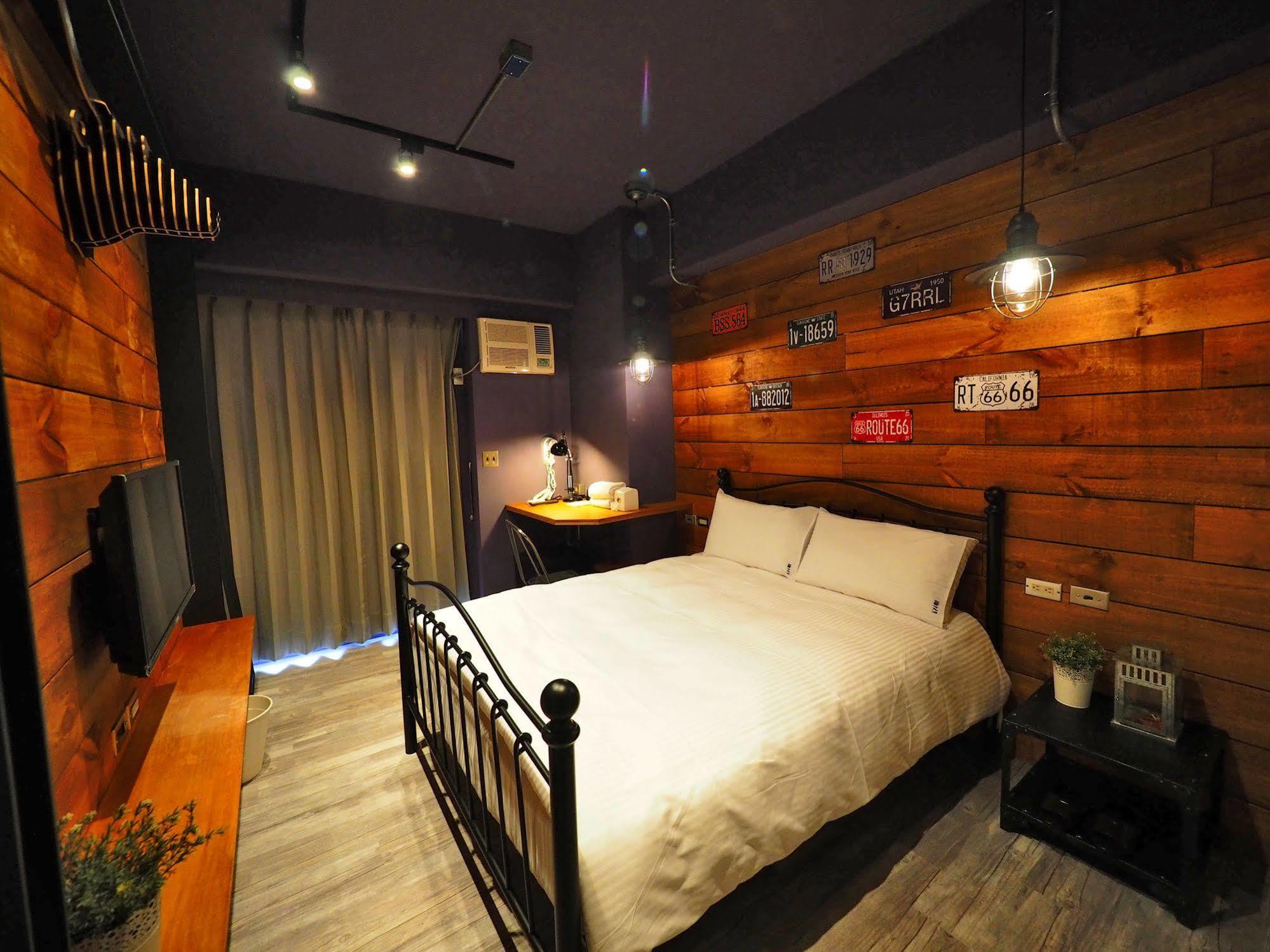 Loft Hostel Fengjia台中市 エクステリア 写真