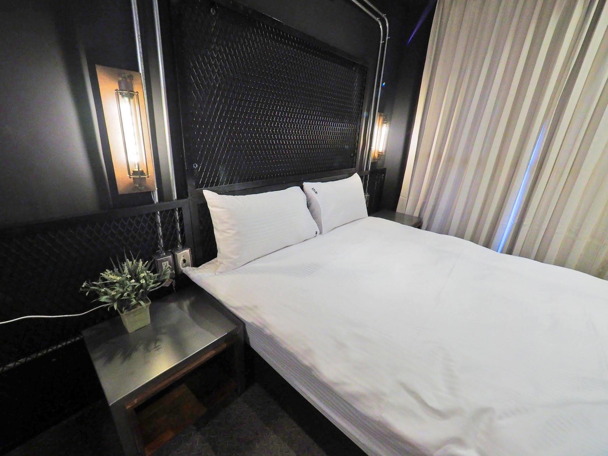 Loft Hostel Fengjia台中市 エクステリア 写真