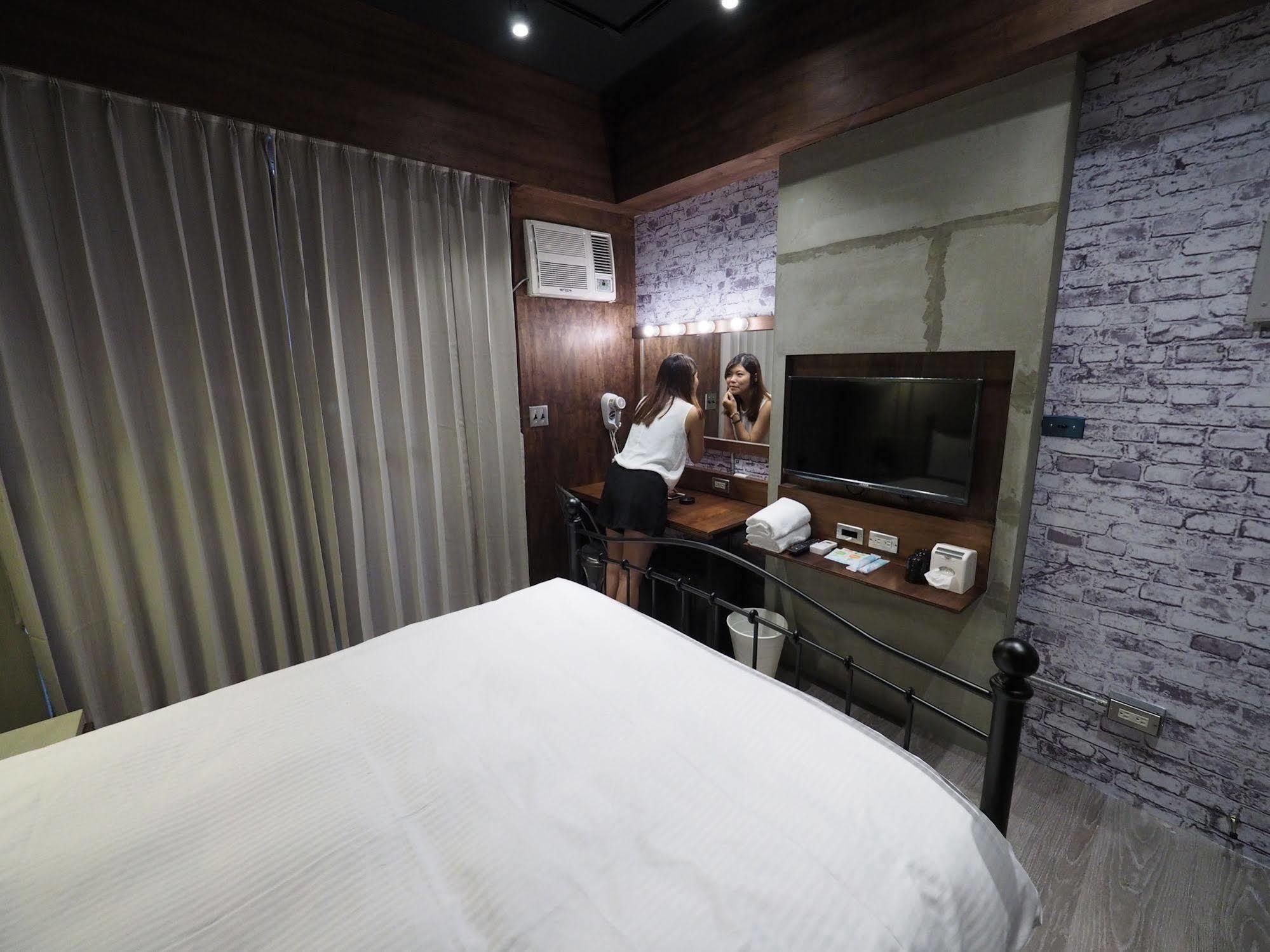 Loft Hostel Fengjia台中市 エクステリア 写真