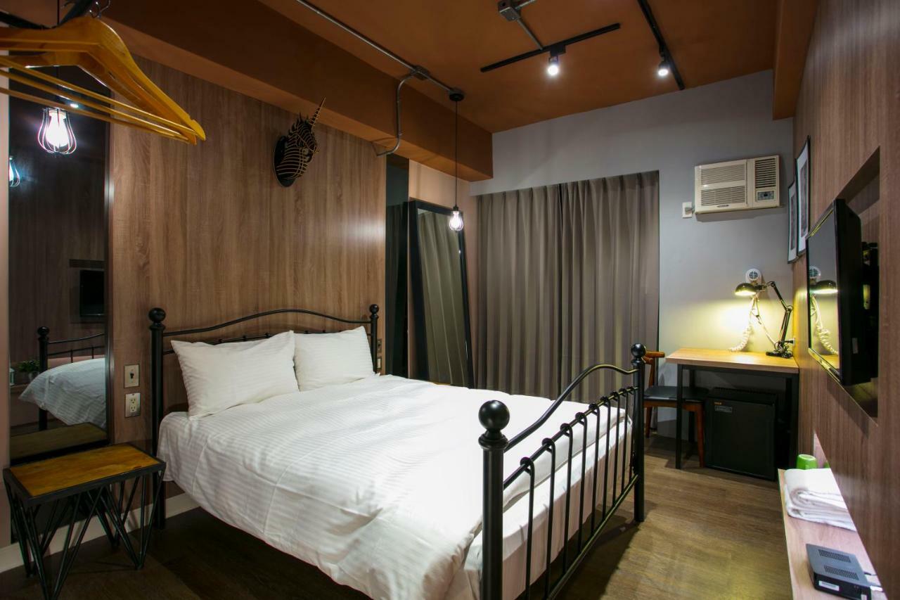 Loft Hostel Fengjia台中市 エクステリア 写真